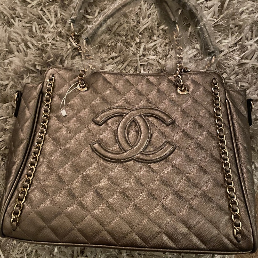 Gray purse